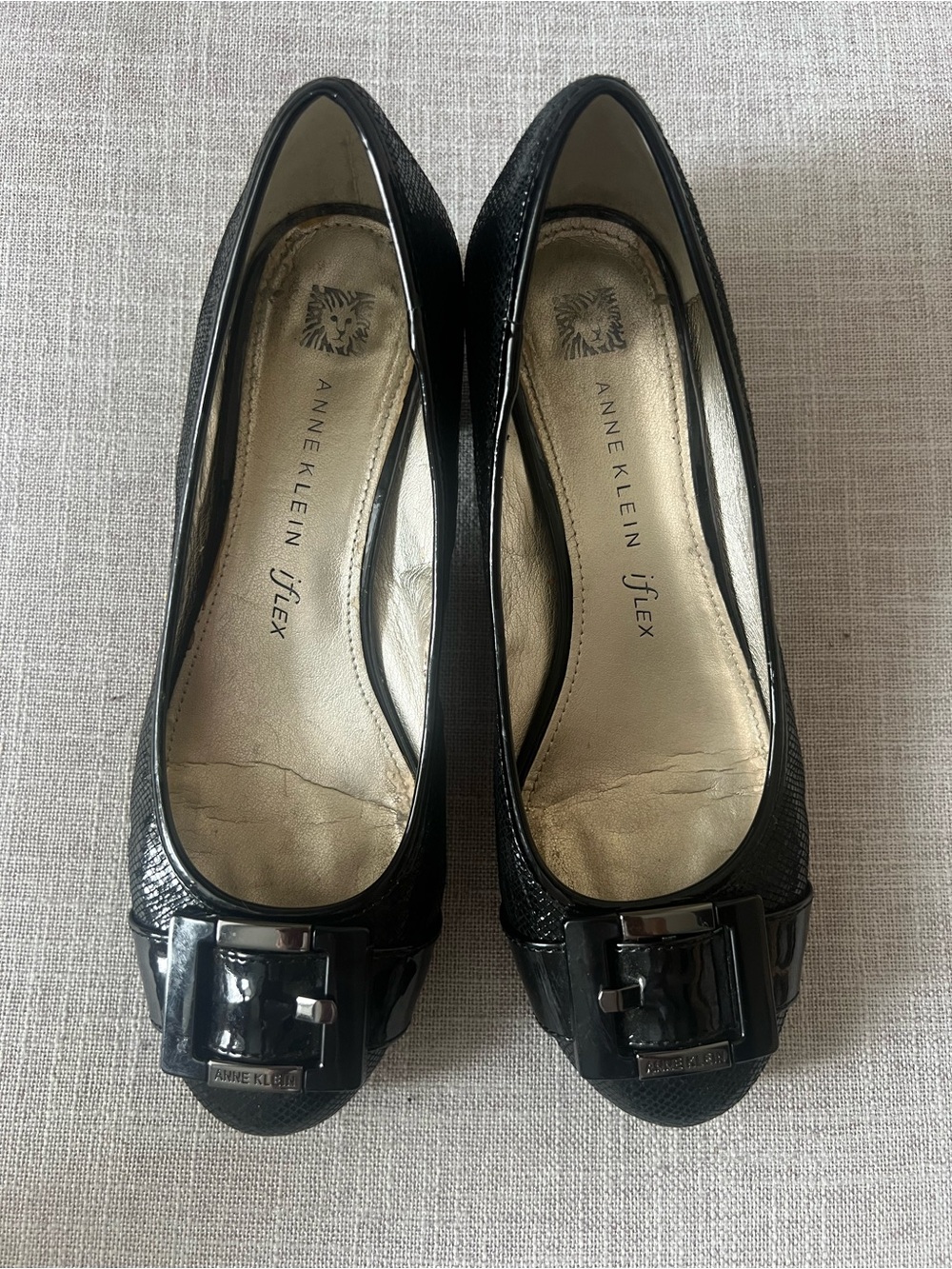 Anne Klein Black leather block heels, size 6, office dressy, quiet luxury